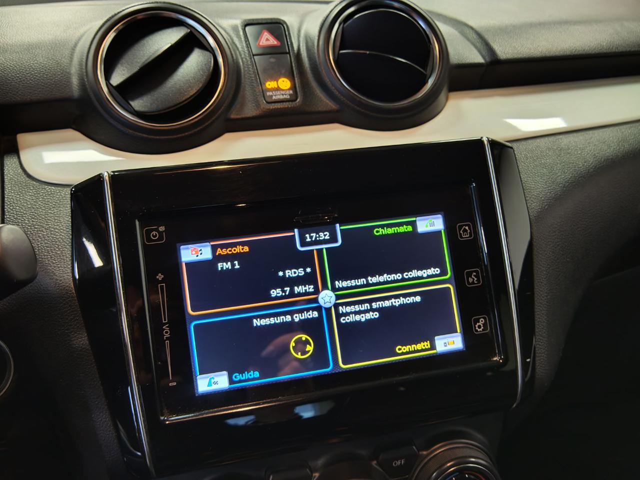 SUZUKI Swift 1.2 Hybrid 4WD AllGrip Top - 13