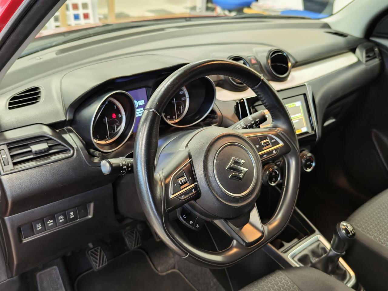 SUZUKI Swift 1.2 Hybrid 4WD AllGrip Top - 11