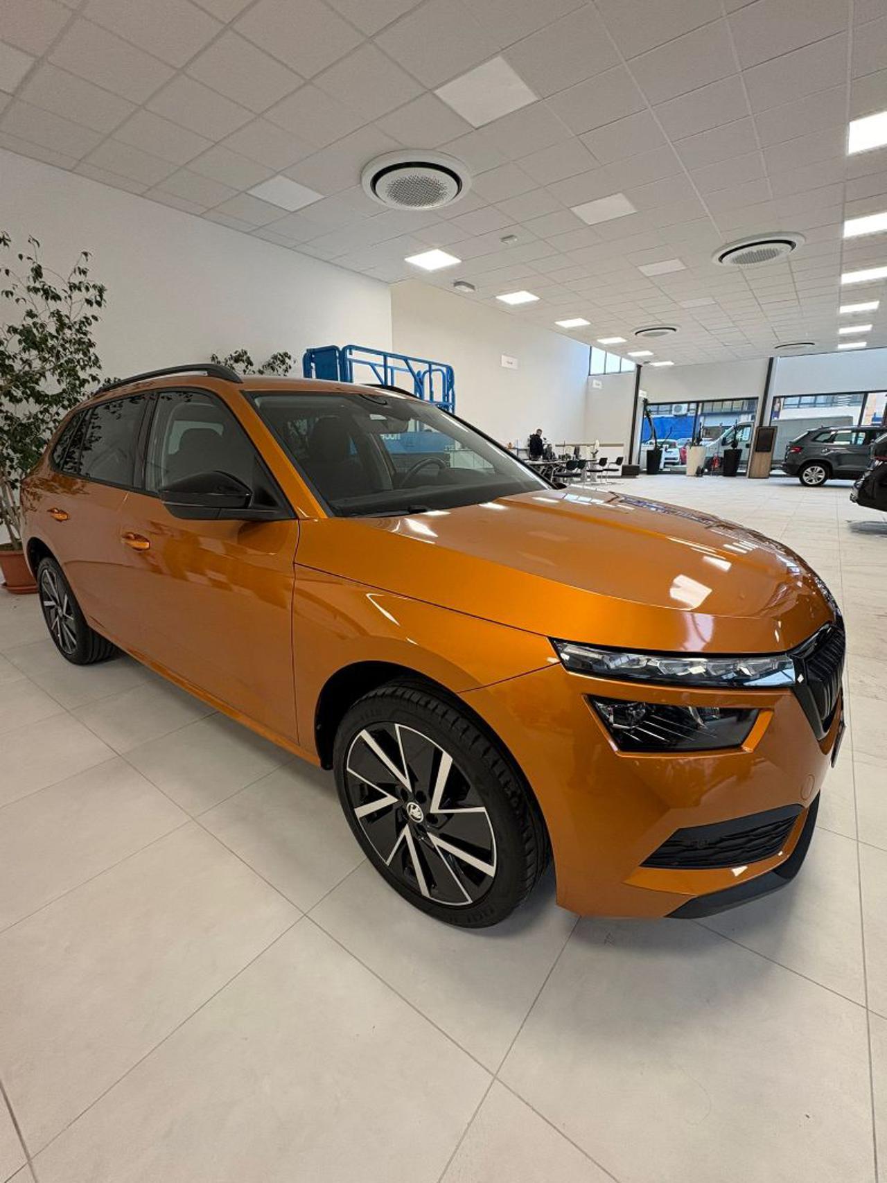 SKODA Kamiq 1.0 TSI 110 CV DSG Black Dots - 6