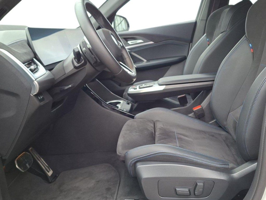 BMW iX2 eDrive 20 Msport Pro Aut. - 9