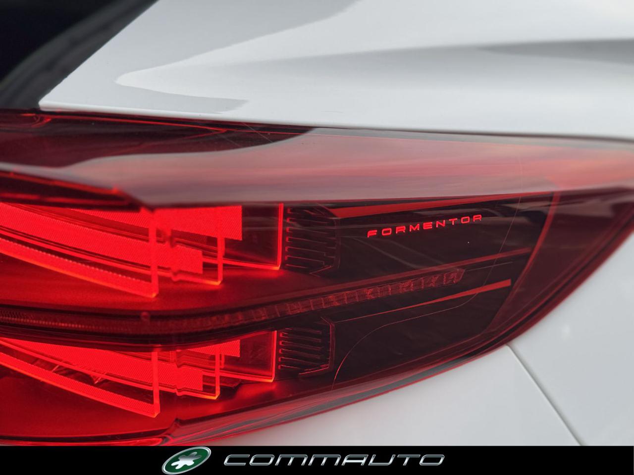 CUPRA Formentor 1.5 e-Hybrid DSG - 32