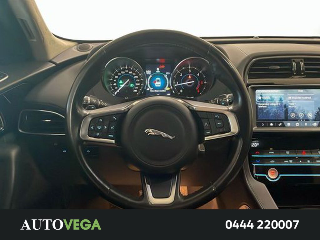 JAGUAR F-Pace 2.0d i4 chequered flag awd 180cv auto my20 - 9