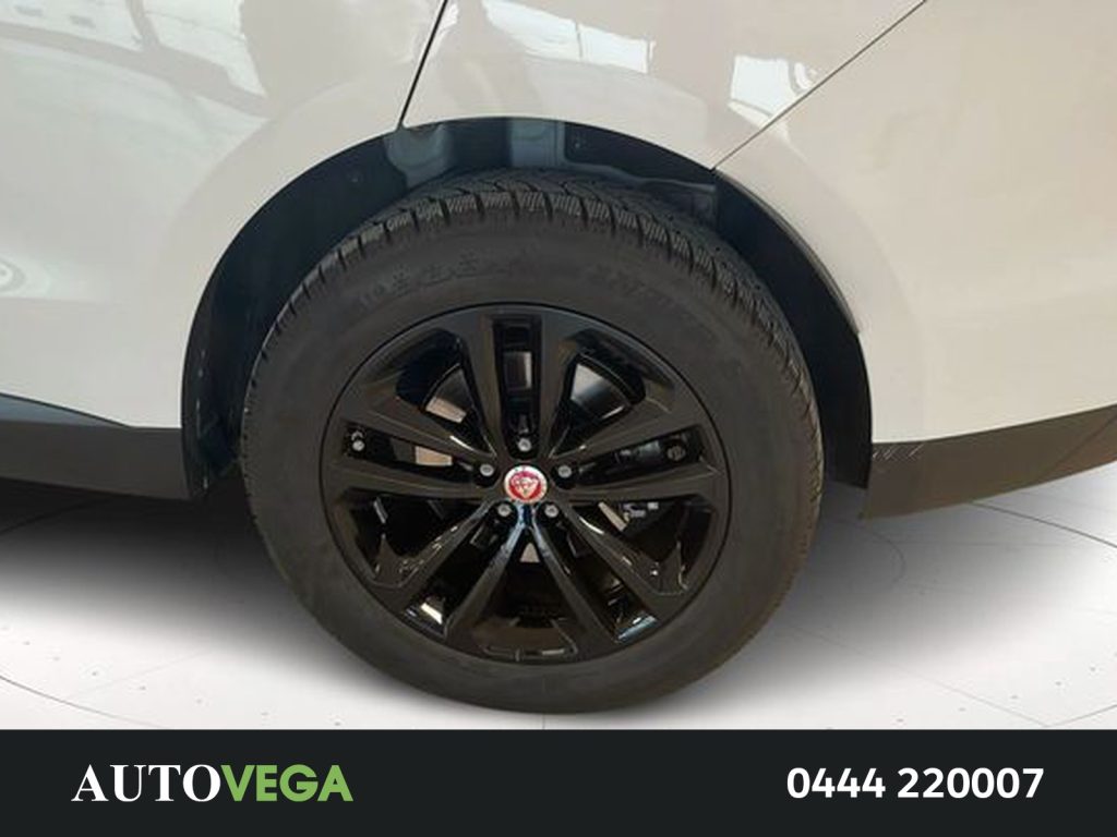 JAGUAR F-Pace 2.0d i4 chequered flag awd 180cv auto my20 - 16