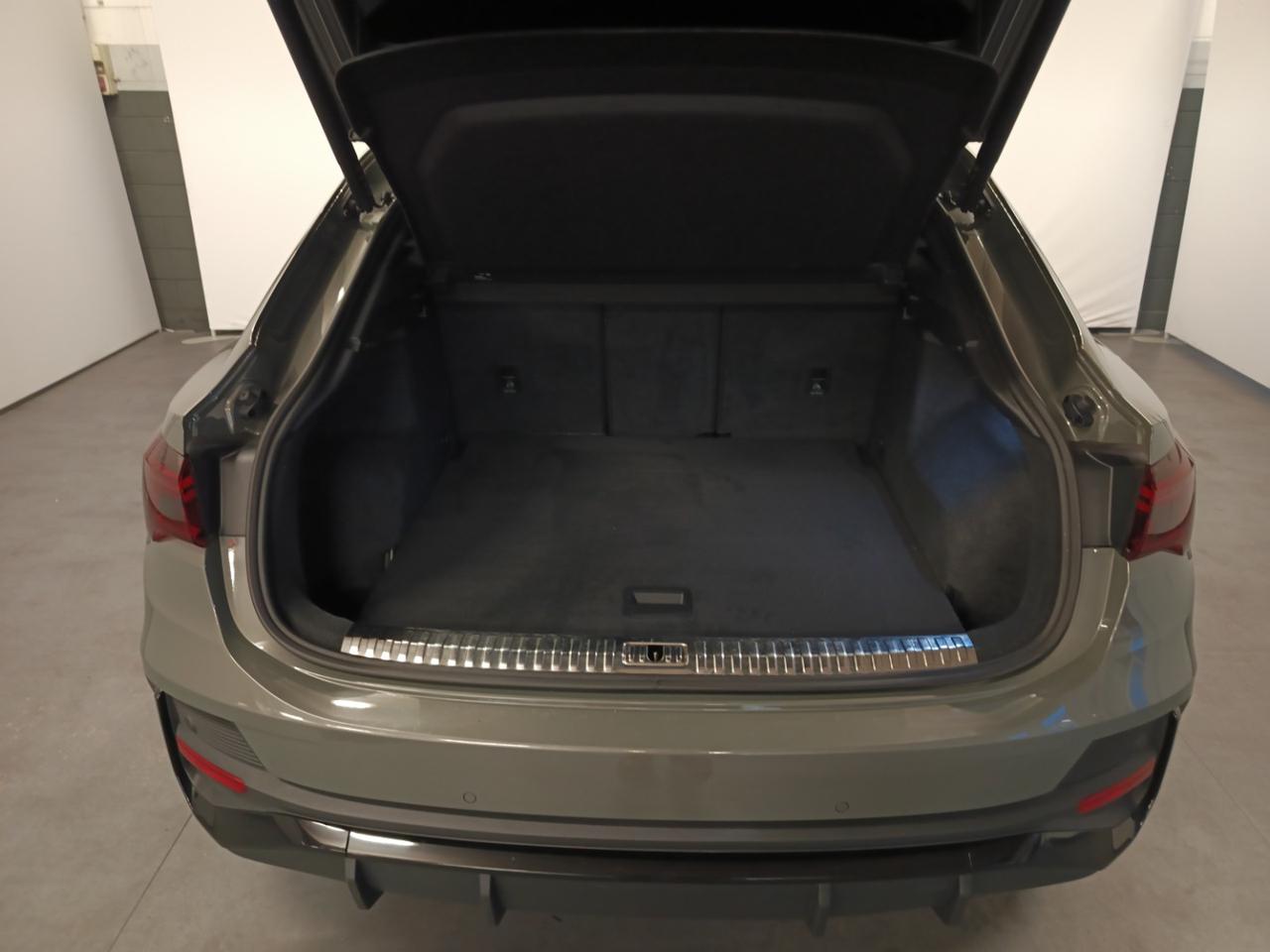 AUDI Q3 SPB 35 TDI S line edition - 10