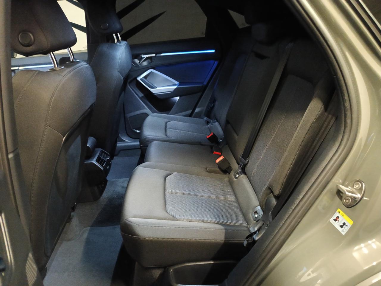 AUDI Q3 SPB 35 TDI S line edition - 9