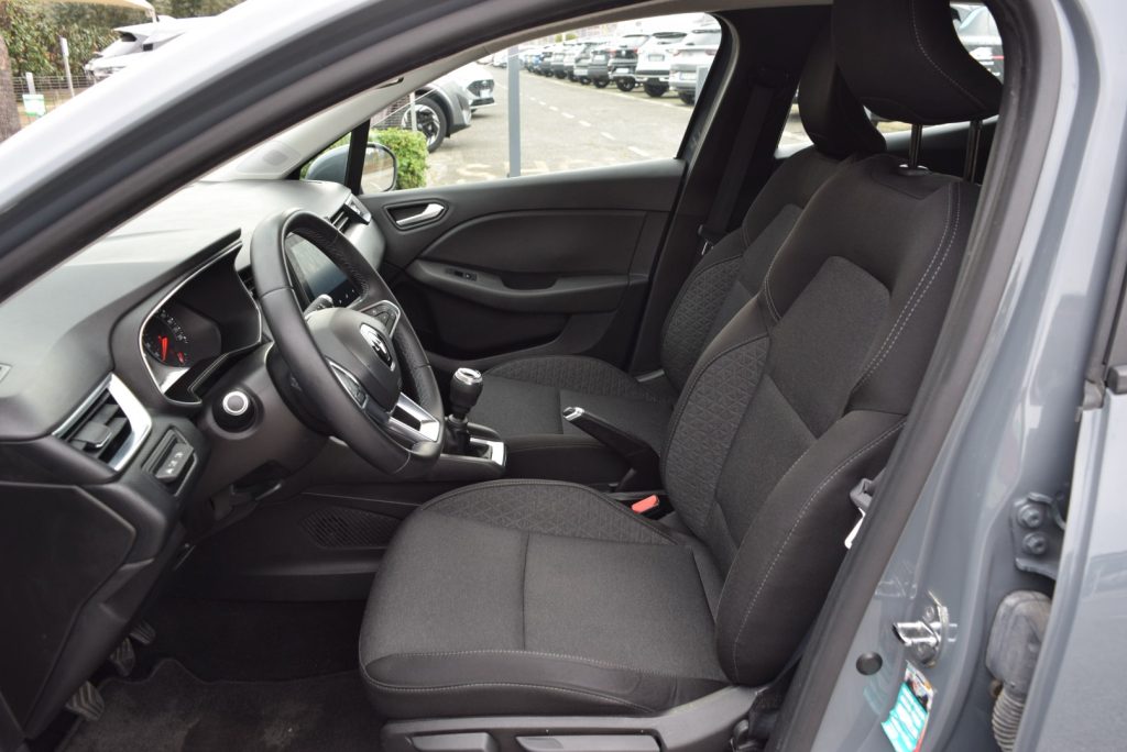 RENAULT Clio 1.0 TCe 5 porte Zen 90 CV - 9