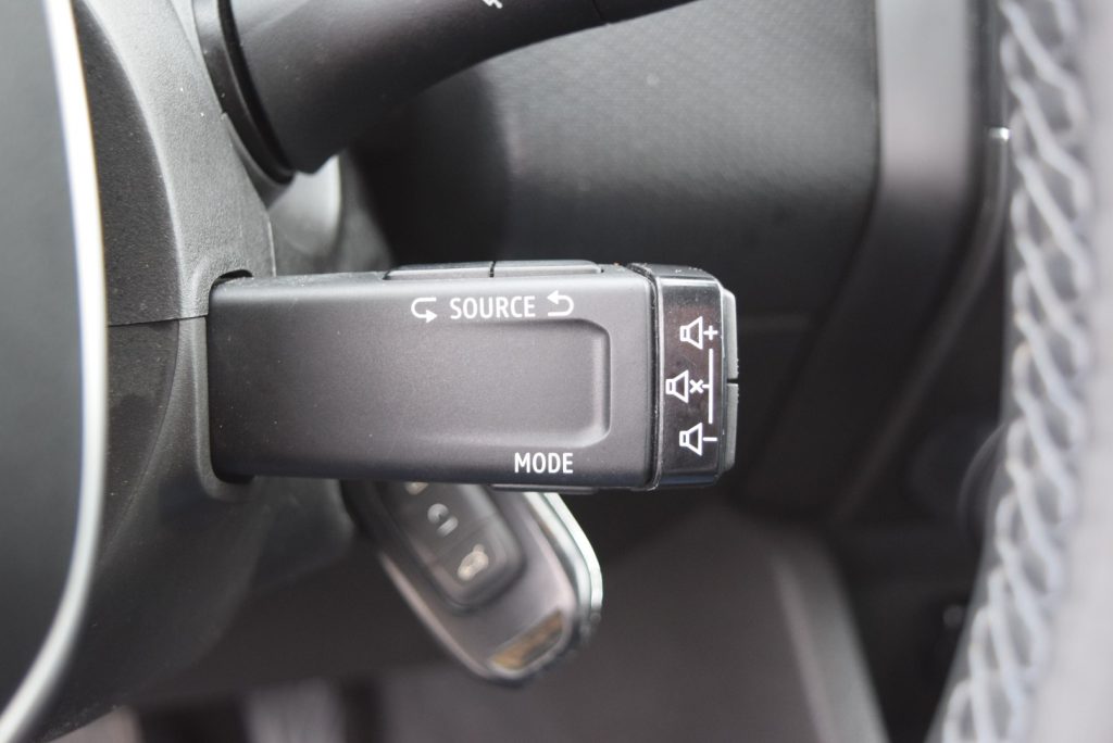 RENAULT Clio 1.0 TCe 5 porte Zen 90 CV - 8