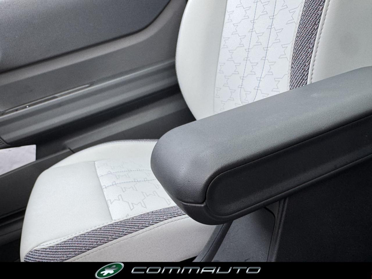 MINI Cooper C Favoured - 26