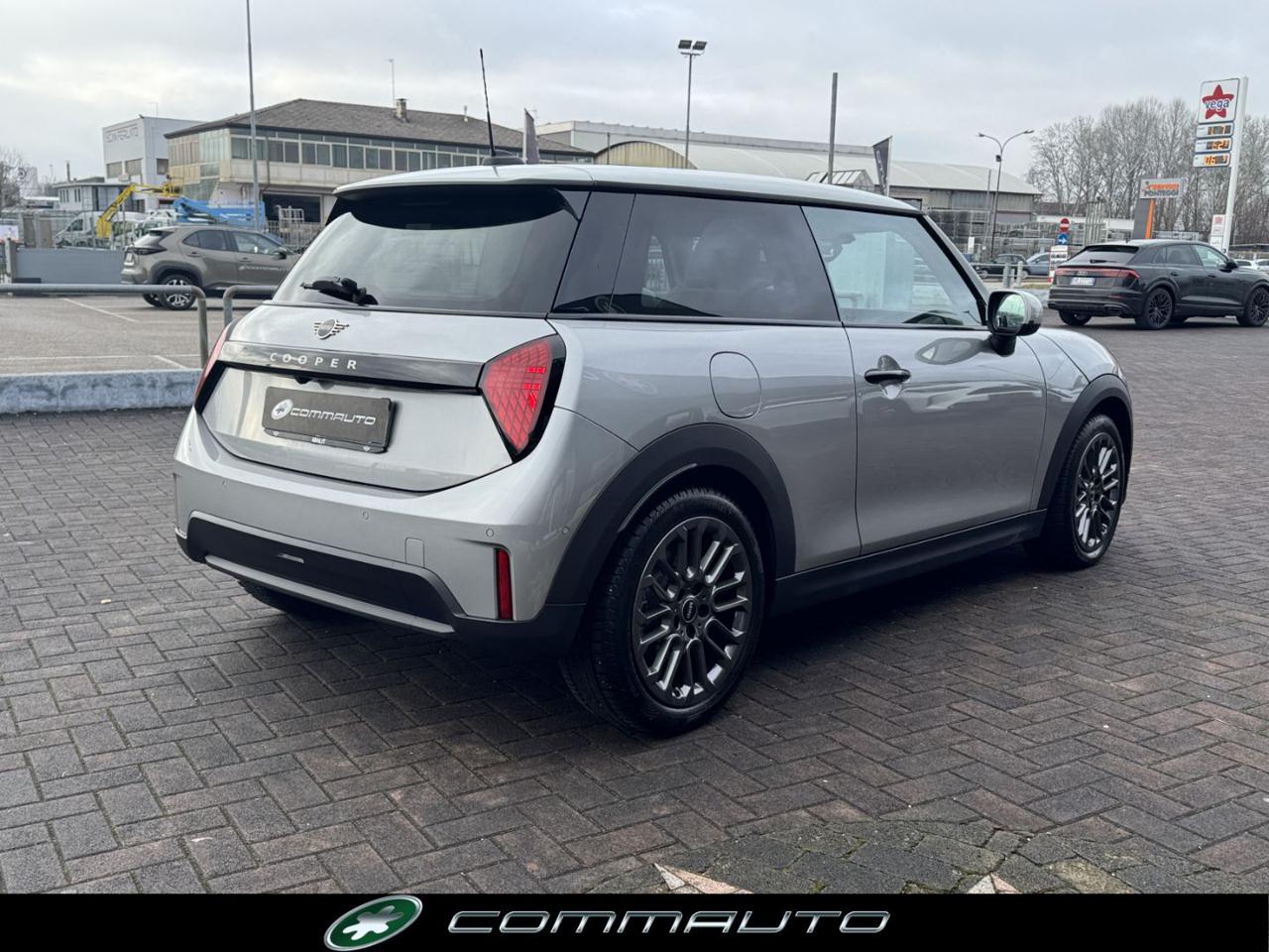 MINI Cooper C Favoured - 4