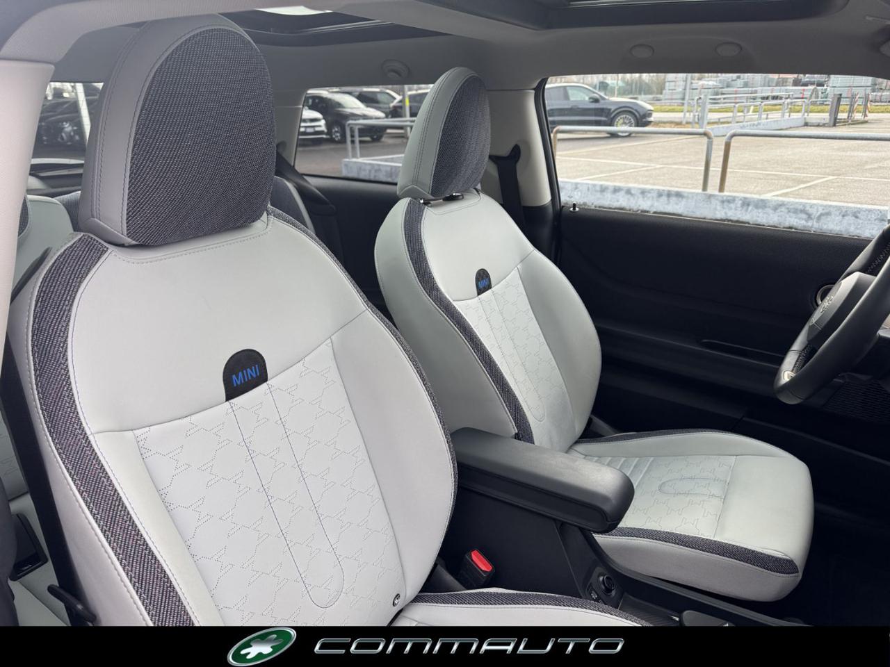 MINI Cooper C Favoured - 31