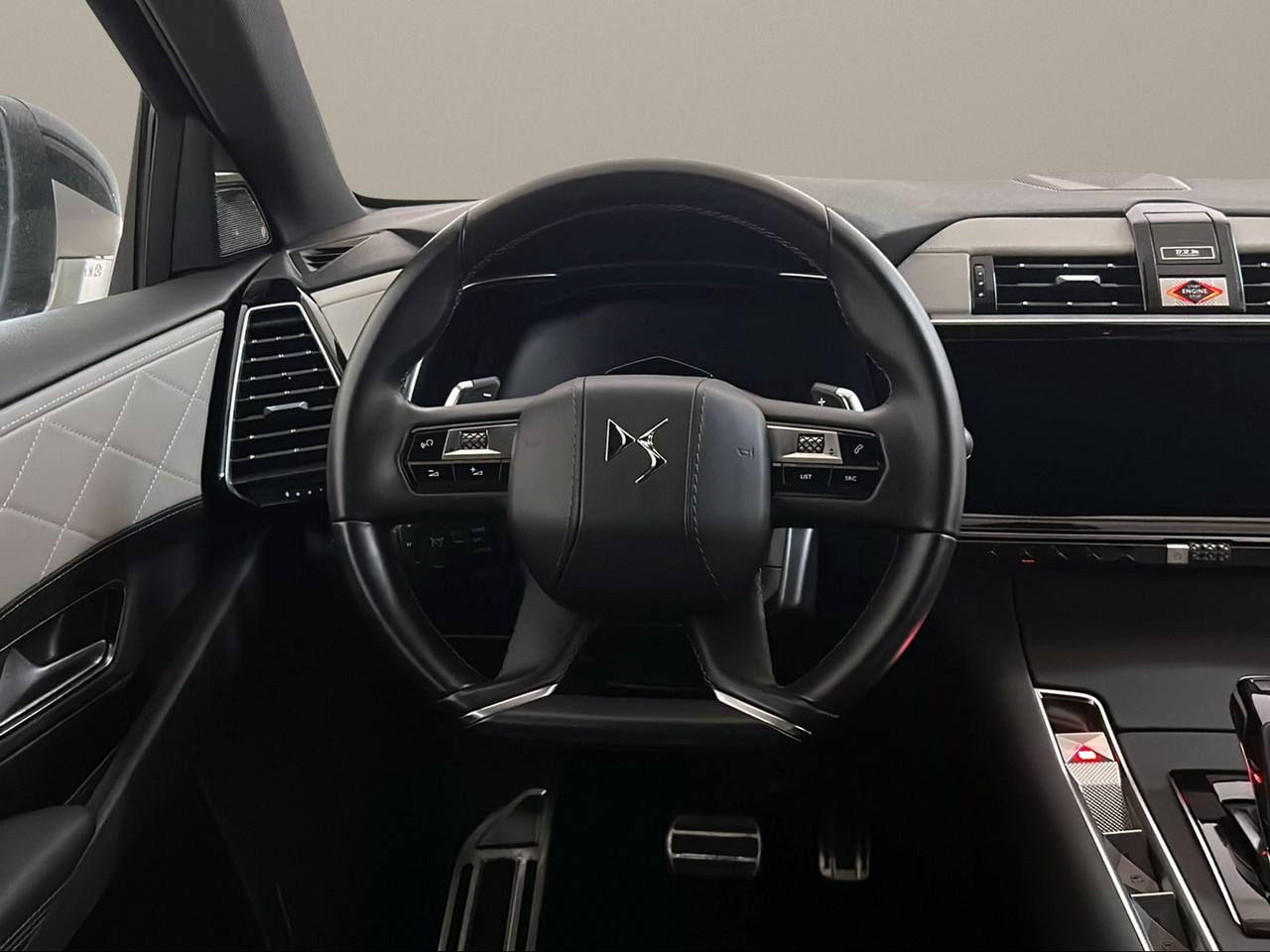 DS AUTOMOBILES DS 7 Crossback E-Tense 4x4 Grand Chic TETTO APRIBILE - 17