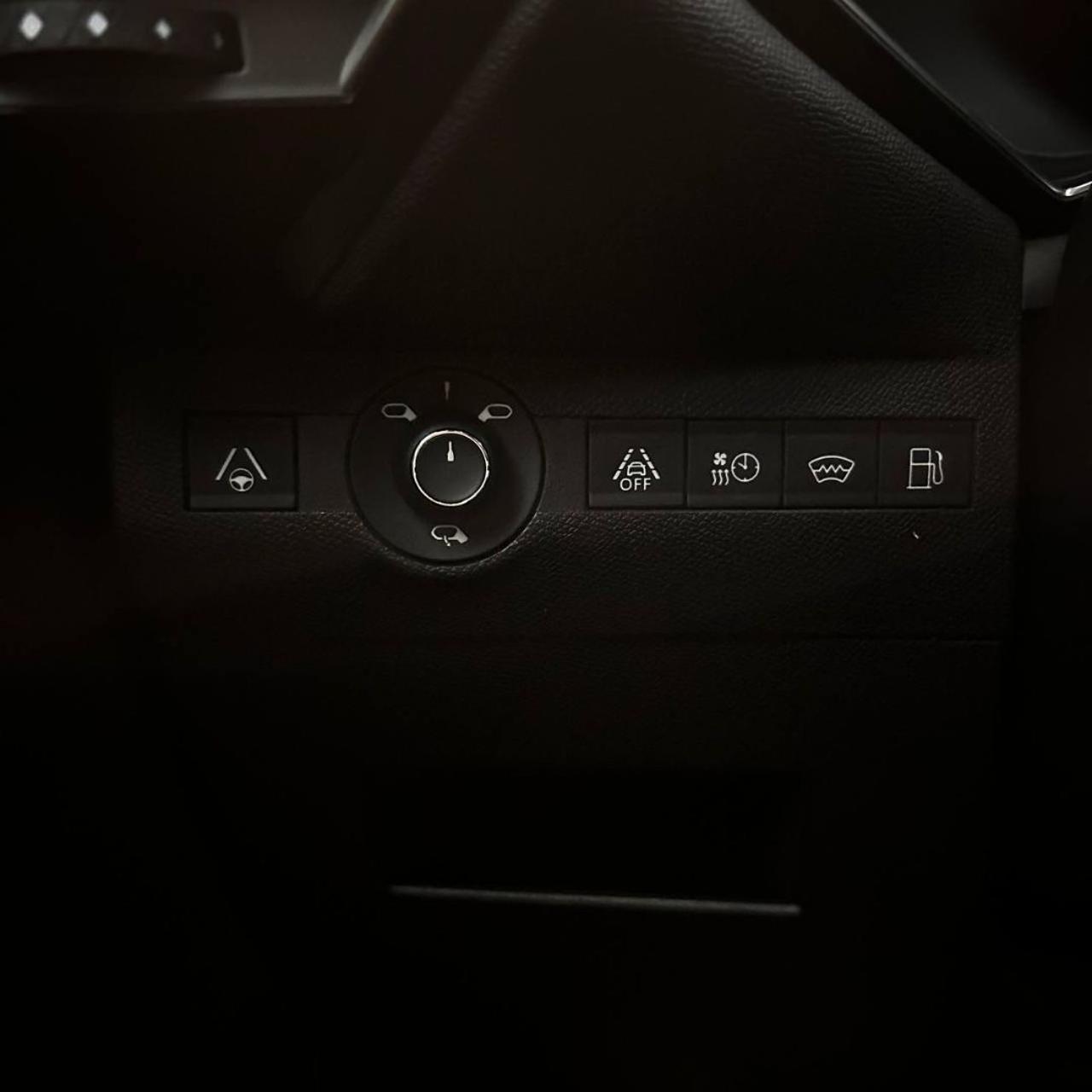 DS AUTOMOBILES DS 7 Crossback E-Tense 4x4 Grand Chic TETTO APRIBILE - 37