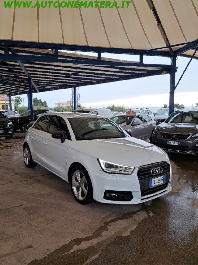 AUDI A1 Bianco pastello