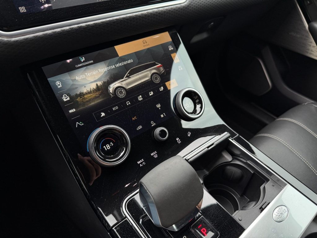 LAND ROVER Range Rover Velar 3.0d i6 mhev R-Dynamic SE 4wd 300cv IVA ESPOSTA - 17