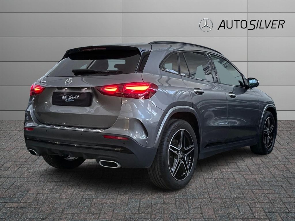 MERCEDES-BENZ GLA 200 d Automatic AMG Line Advanced Plus - 2