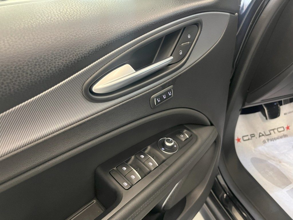 ALFA ROMEO Stelvio 2.2 Turbodiesel 190 CV AT8 Q4 Sprint - 27