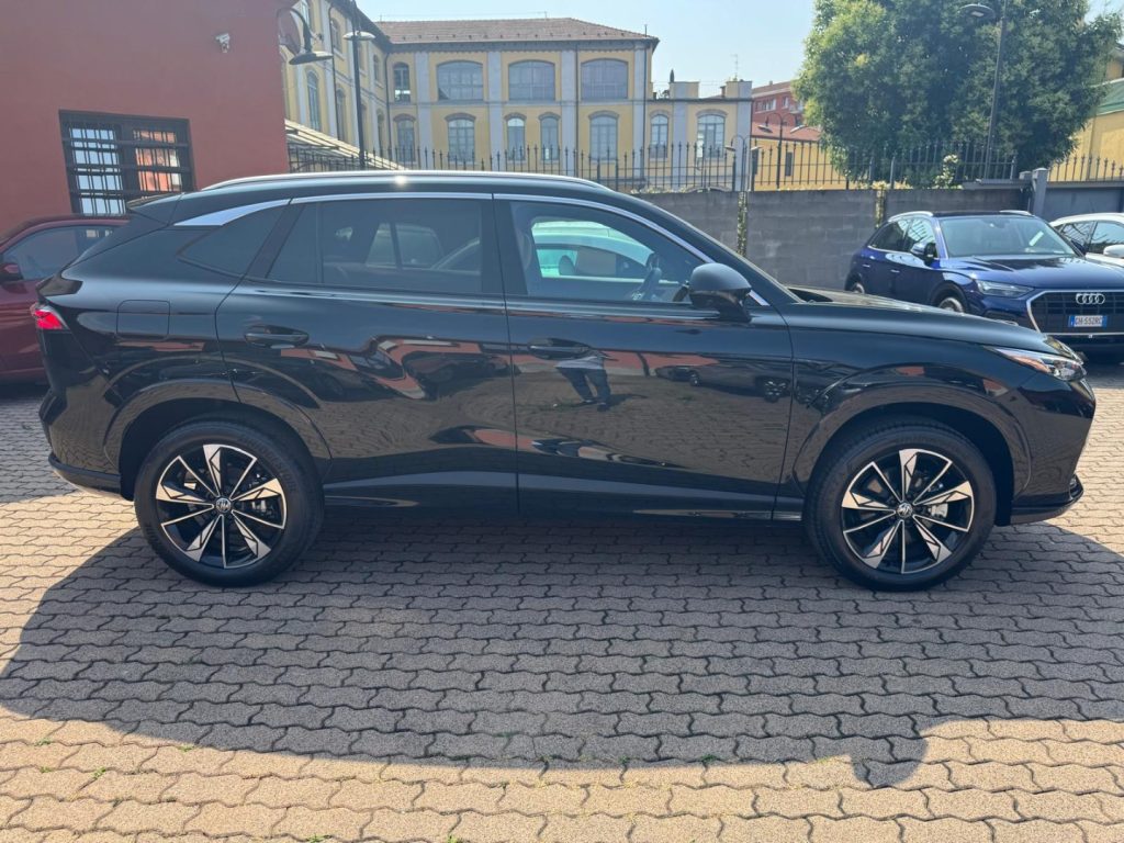 MG HS 1.5 FULL HYBRID+ 224CV  LUXURY KM0 - 5