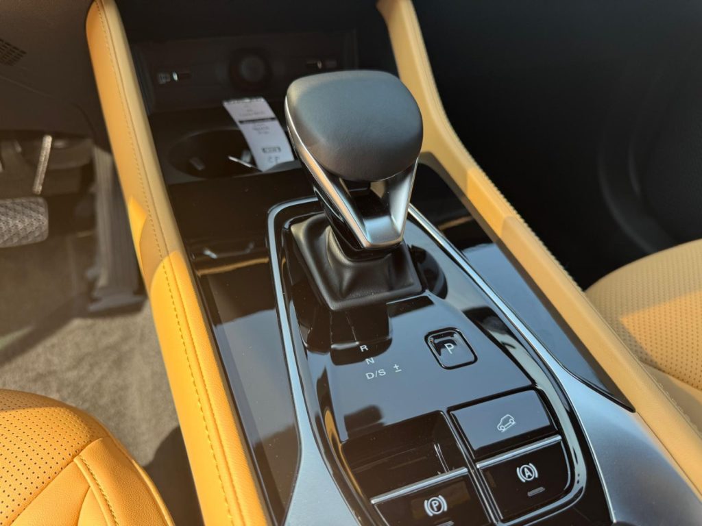 MG HS 1.5 FULL HYBRID+ 224CV  LUXURY KM0 - 10