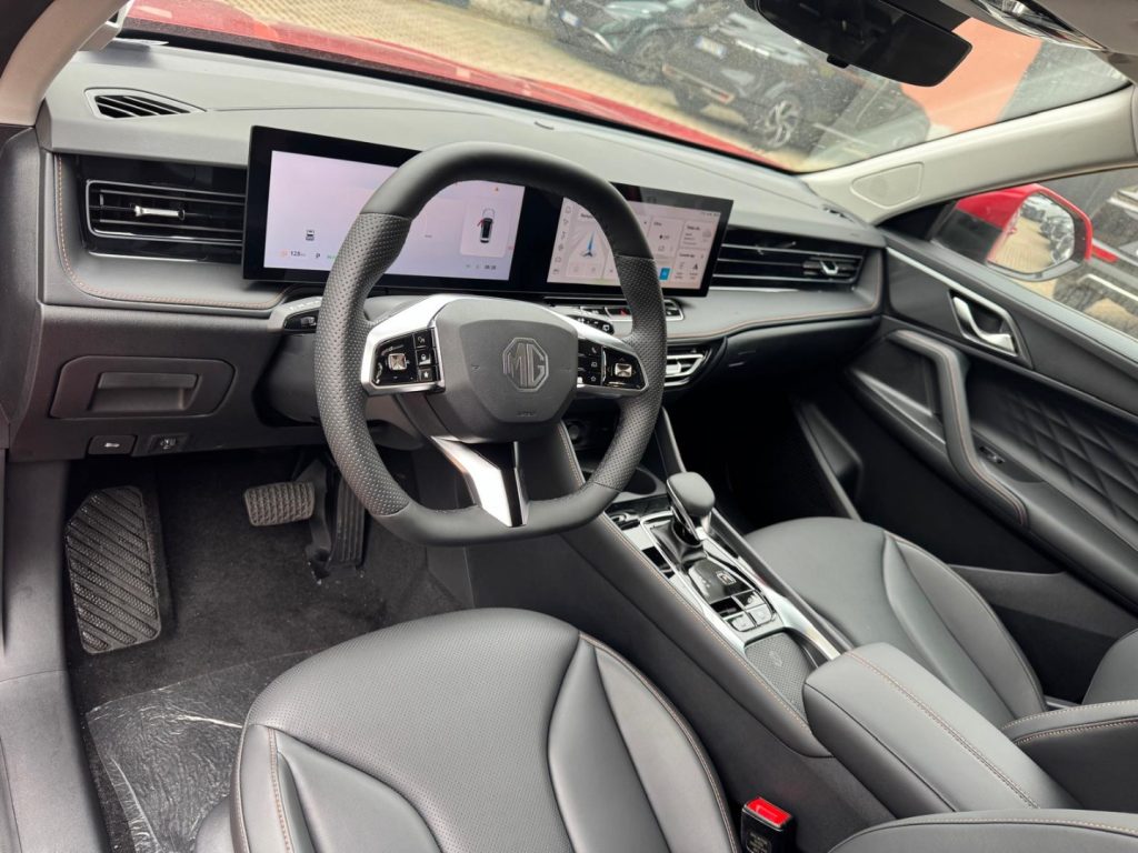 MG HS 1.5 FULL HYBRID+ 224CV  LUXURY KM0 - 12