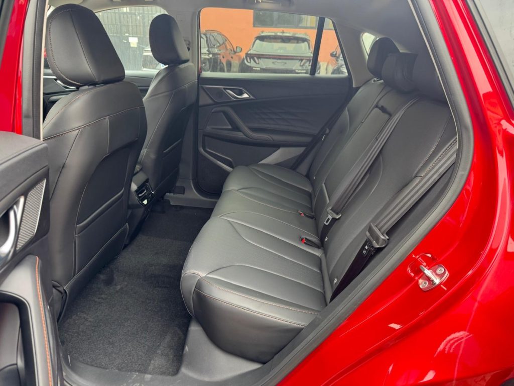 MG HS 1.5 FULL HYBRID+ 224CV  LUXURY KM0 - 17