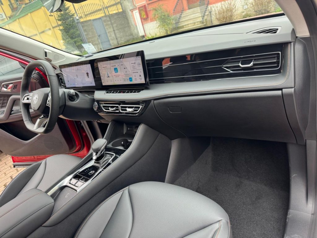 MG HS 1.5 FULL HYBRID+ 224CV  LUXURY KM0 - 20