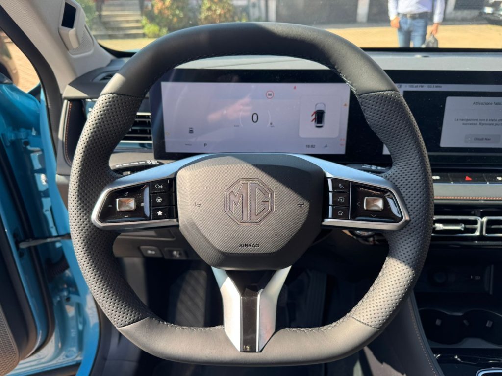 MG HS 1.5 FULL HYBRID+ 224CV  LUXURY KM0 - 6