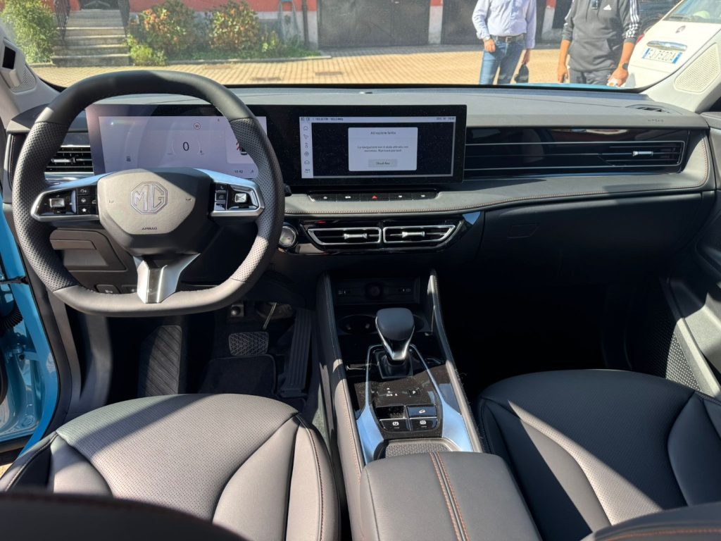 MG HS 1.5 FULL HYBRID+ 224CV  LUXURY KM0 - 9