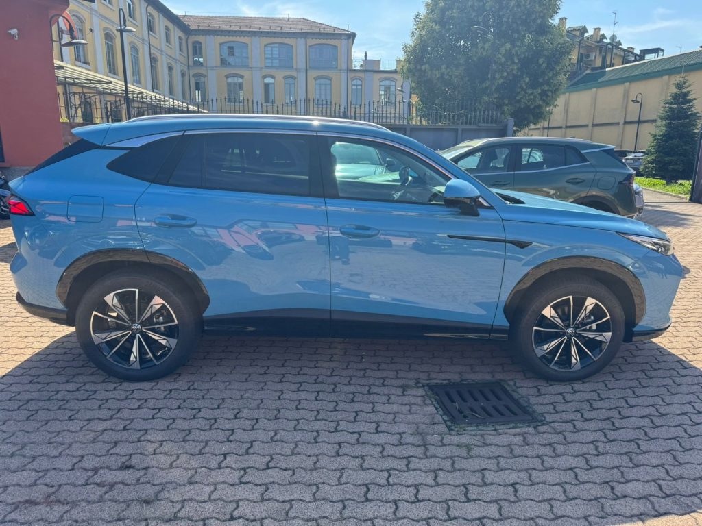 MG HS 1.5 FULL HYBRID+ 224CV  LUXURY KM0 - 23