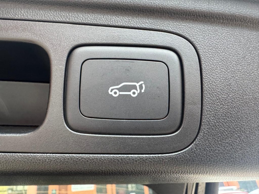 MG HS 1.5 FULL HYBRID+ 224CV  LUXURY KM0 - 22