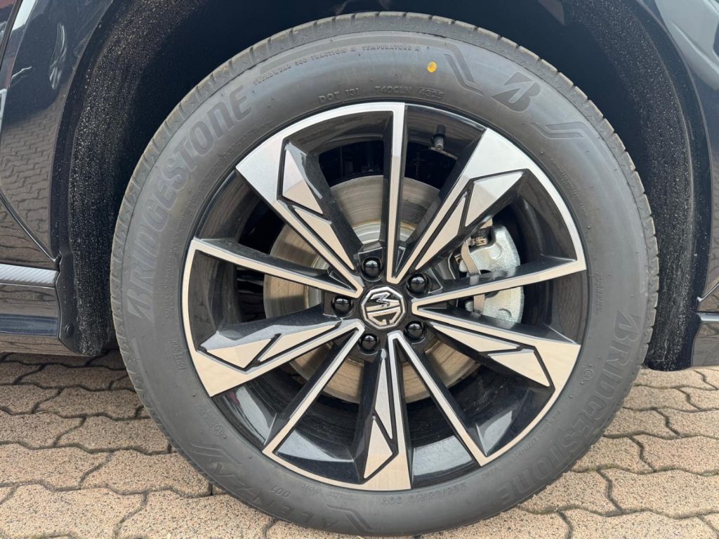 MG HS 1.5 FULL HYBRID+ 224CV  LUXURY KM0 - 23