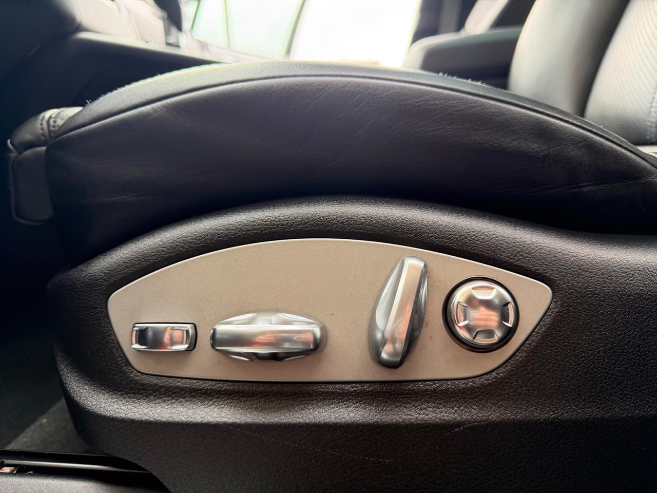 PORSCHE Macan 3.0 Diesel S SPORT (FULL OPTIONAL) - 14