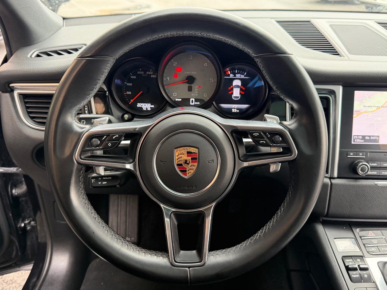 PORSCHE Macan 3.0 Diesel S SPORT (FULL OPTIONAL) - 16