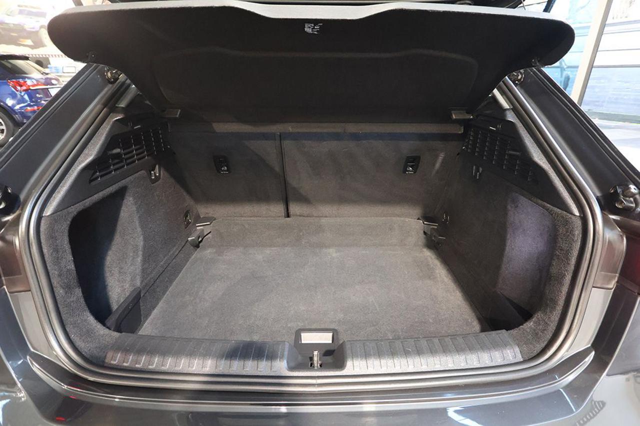 AUDI A3 30 TFSI Sportback Business Advanced - 12