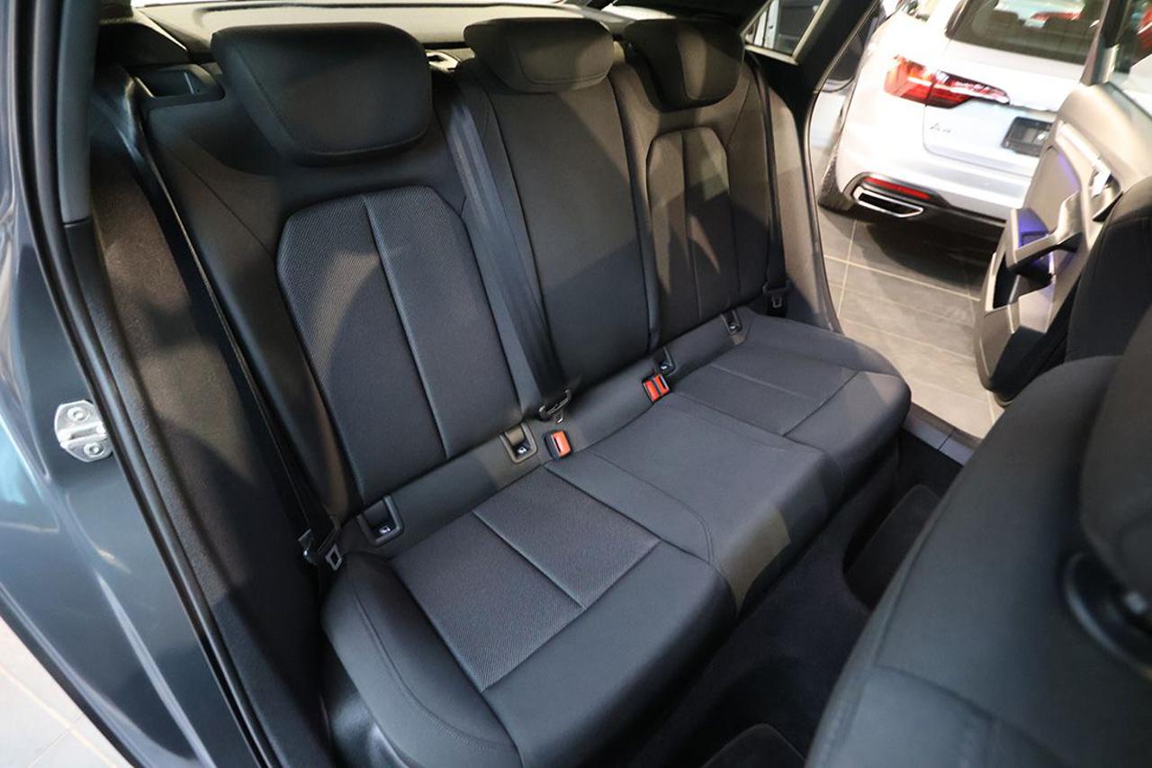 AUDI A3 30 TFSI Sportback Business Advanced - 19