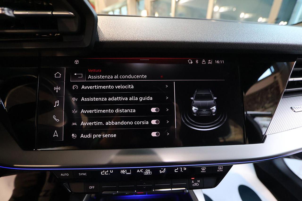 AUDI A3 30 TFSI Sportback Business Advanced - 26