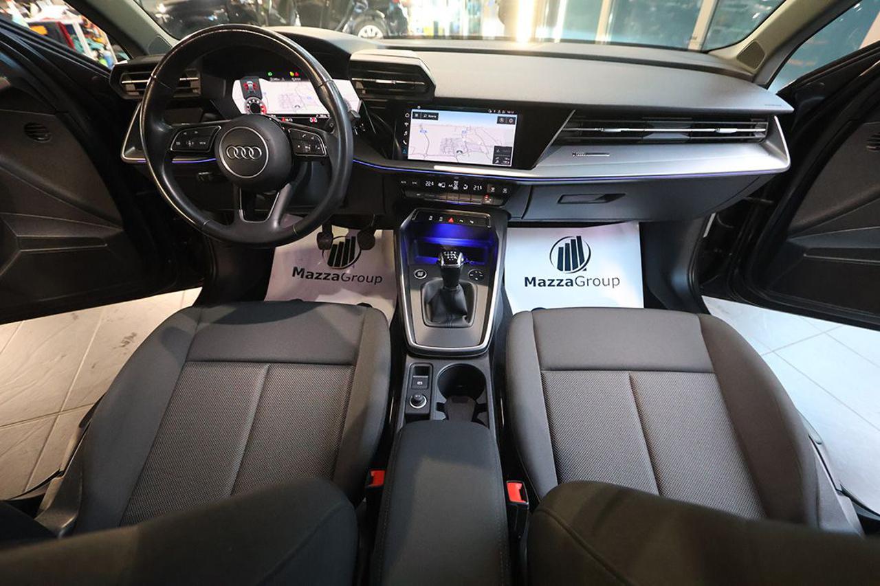 AUDI A3 30 TFSI Sportback Business Advanced - 14