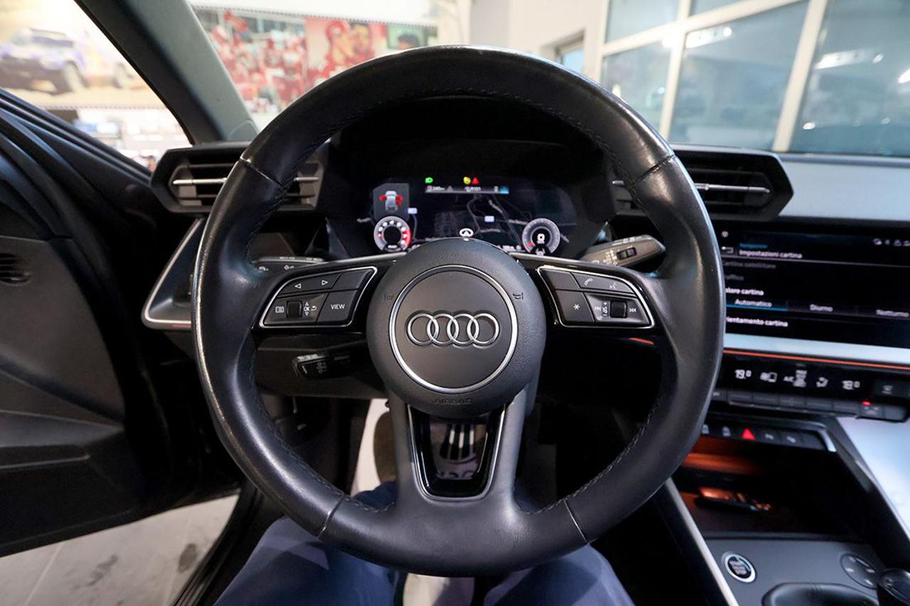 AUDI A3 30 TFSI Sportback Business Advanced - 20