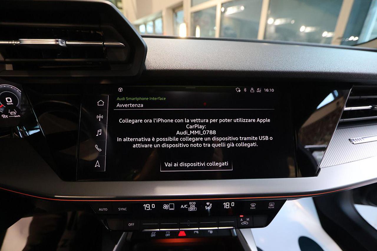 AUDI A3 30 TFSI Sportback Business Advanced - 24