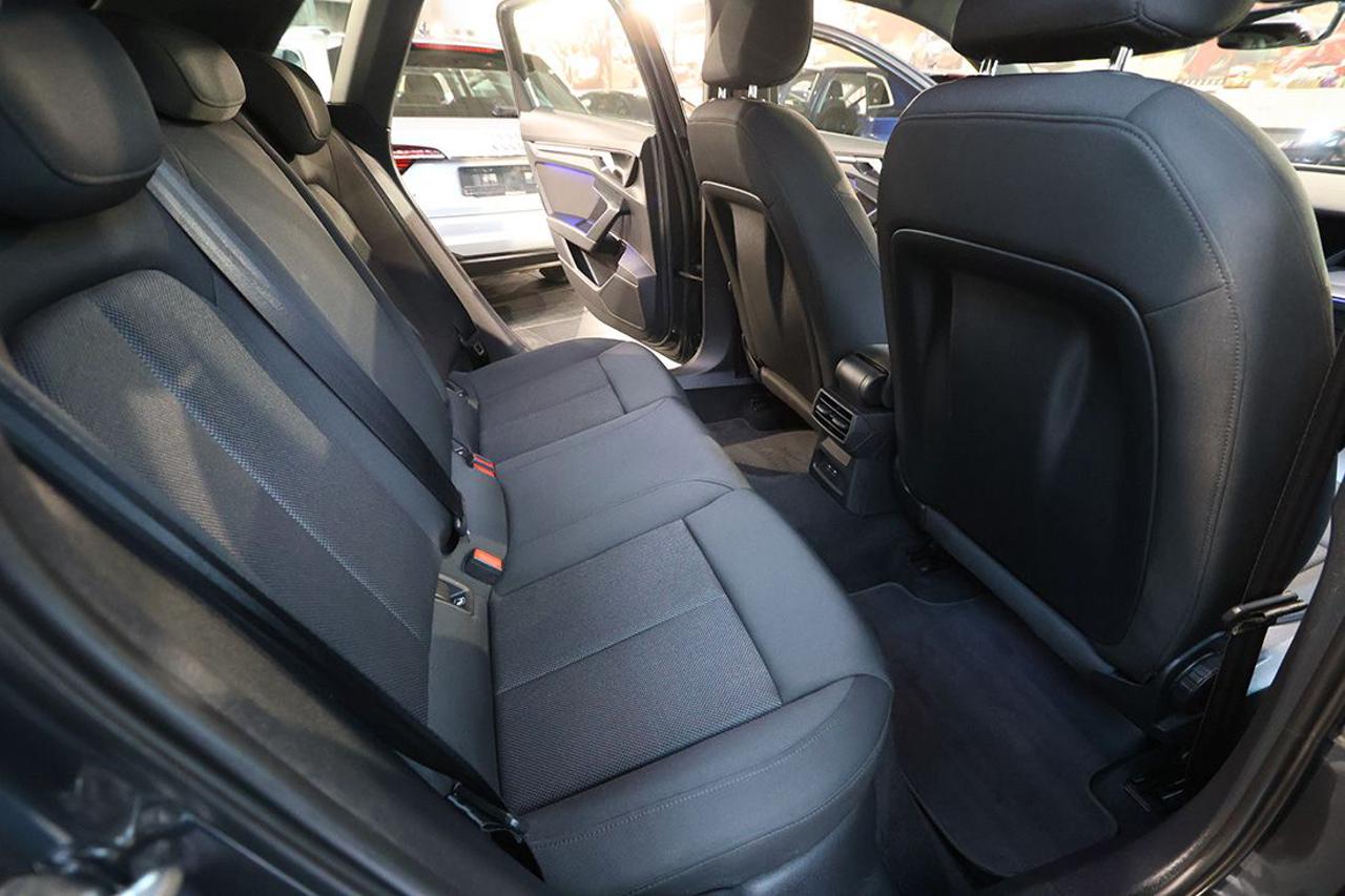 AUDI A3 30 TFSI Sportback Business Advanced - 18