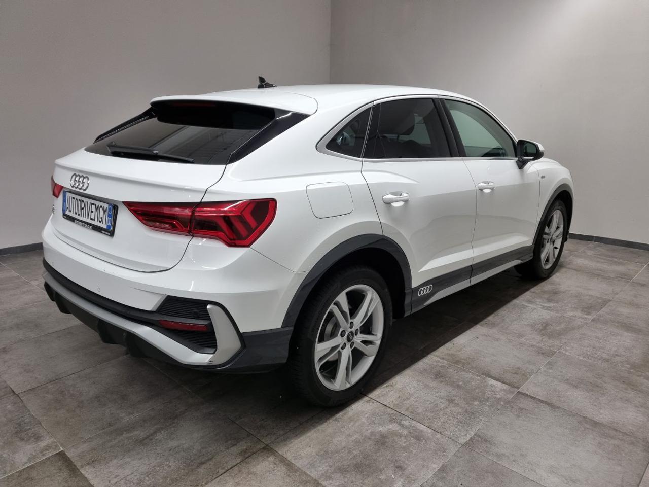 AUDI Q3 SPB 35 TDI S tronic S line edition - 22