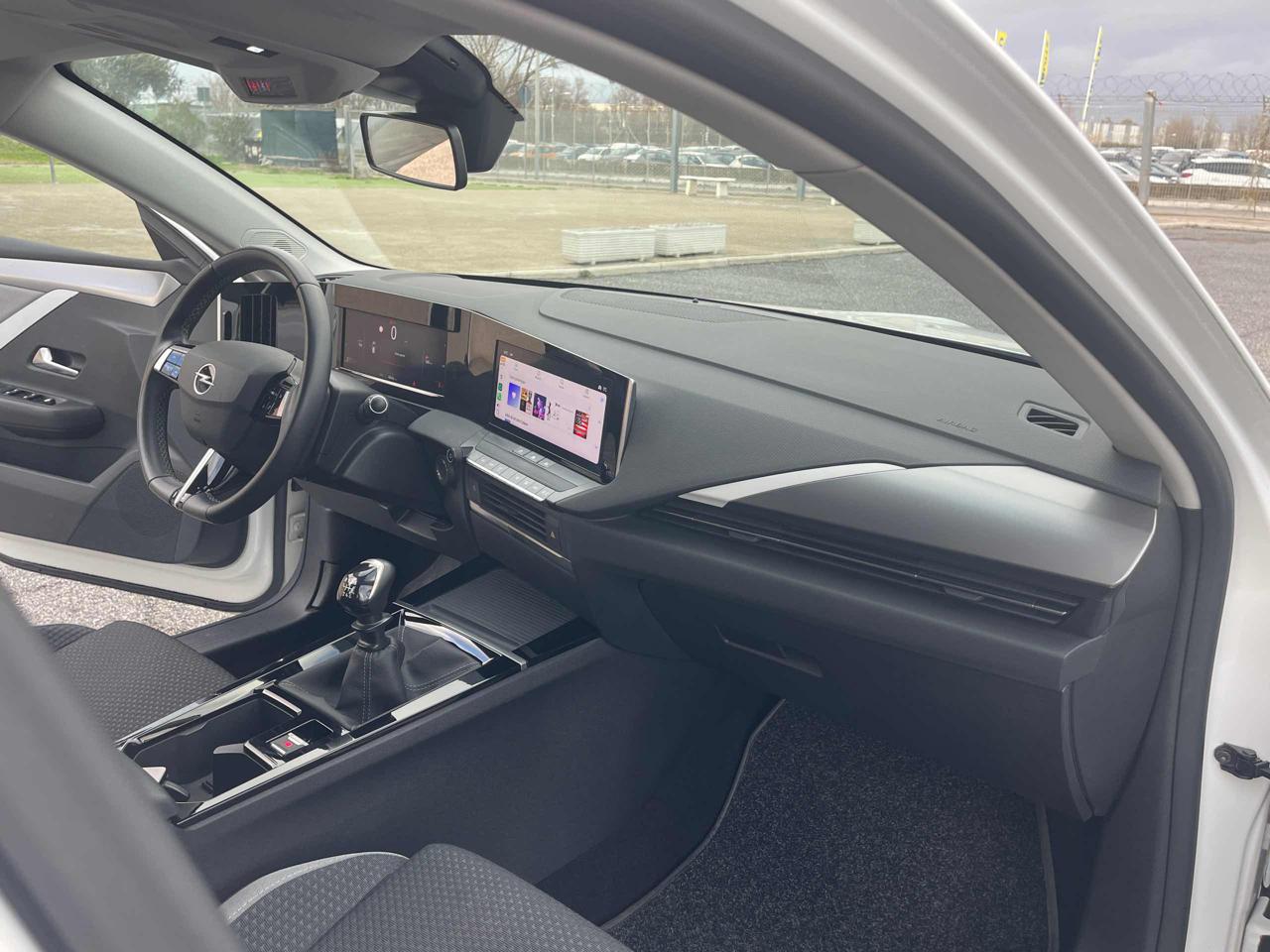 OPEL Astra 1.5 Turbo Diesel 130 CV Edition - 19