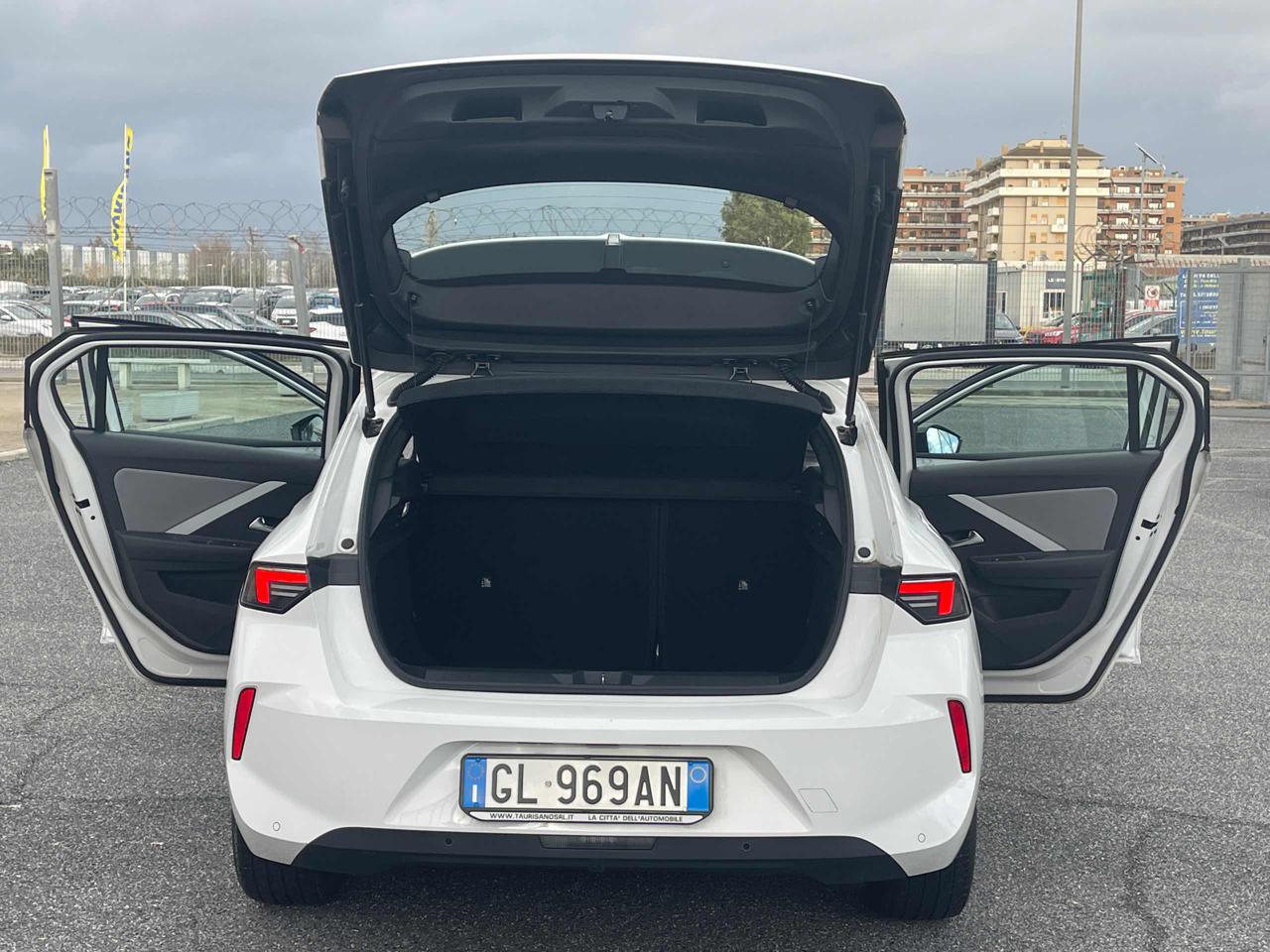 OPEL Astra 1.5 Turbo Diesel 130 CV Edition - 18