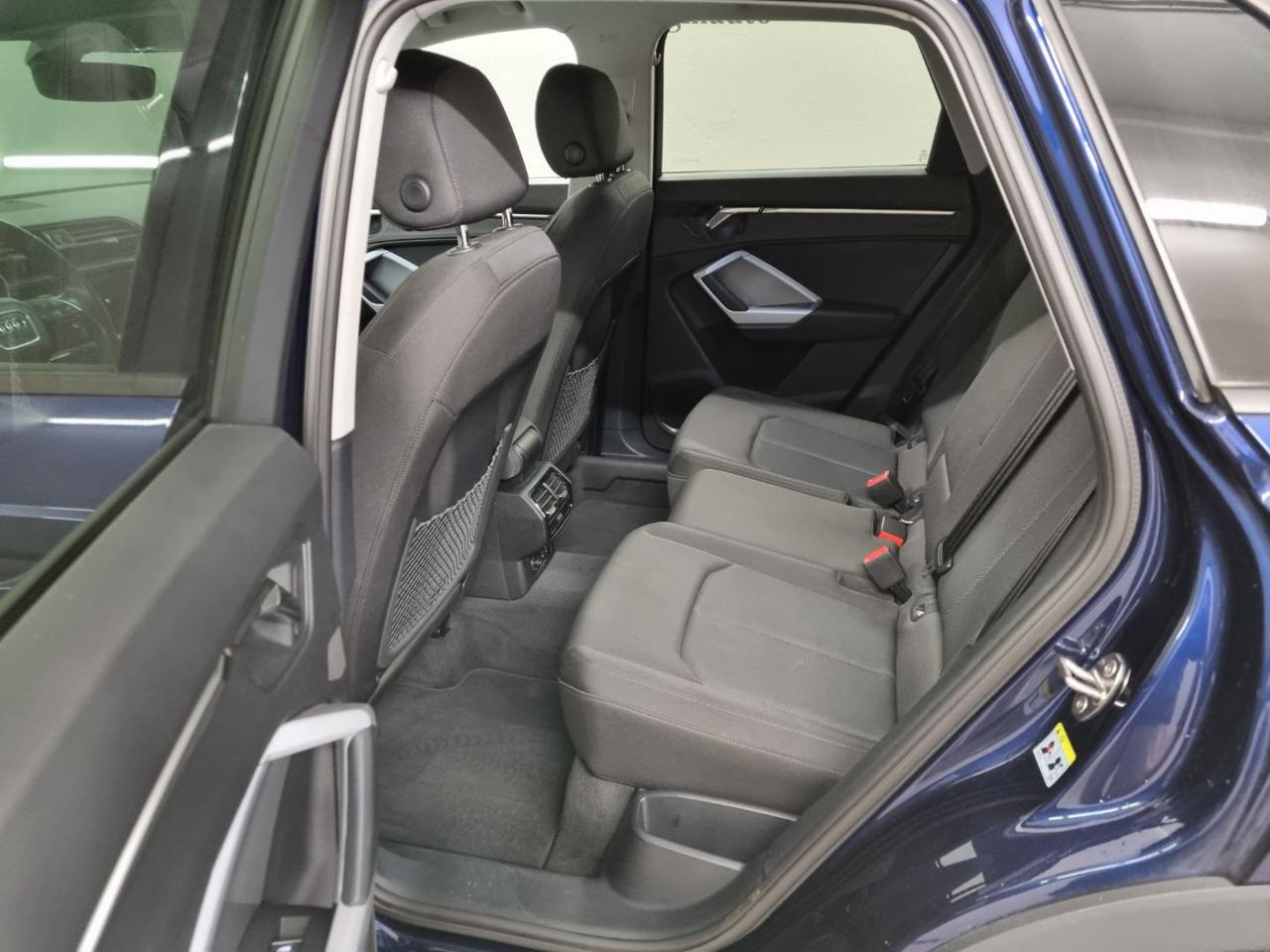 AUDI Q3 35 TDI S tronic - 10