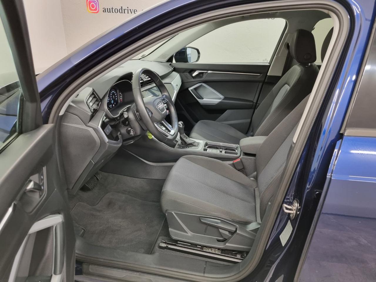 AUDI Q3 35 TDI S tronic - 8