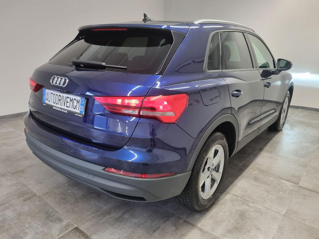 AUDI Q3 35 TDI S tronic - 28