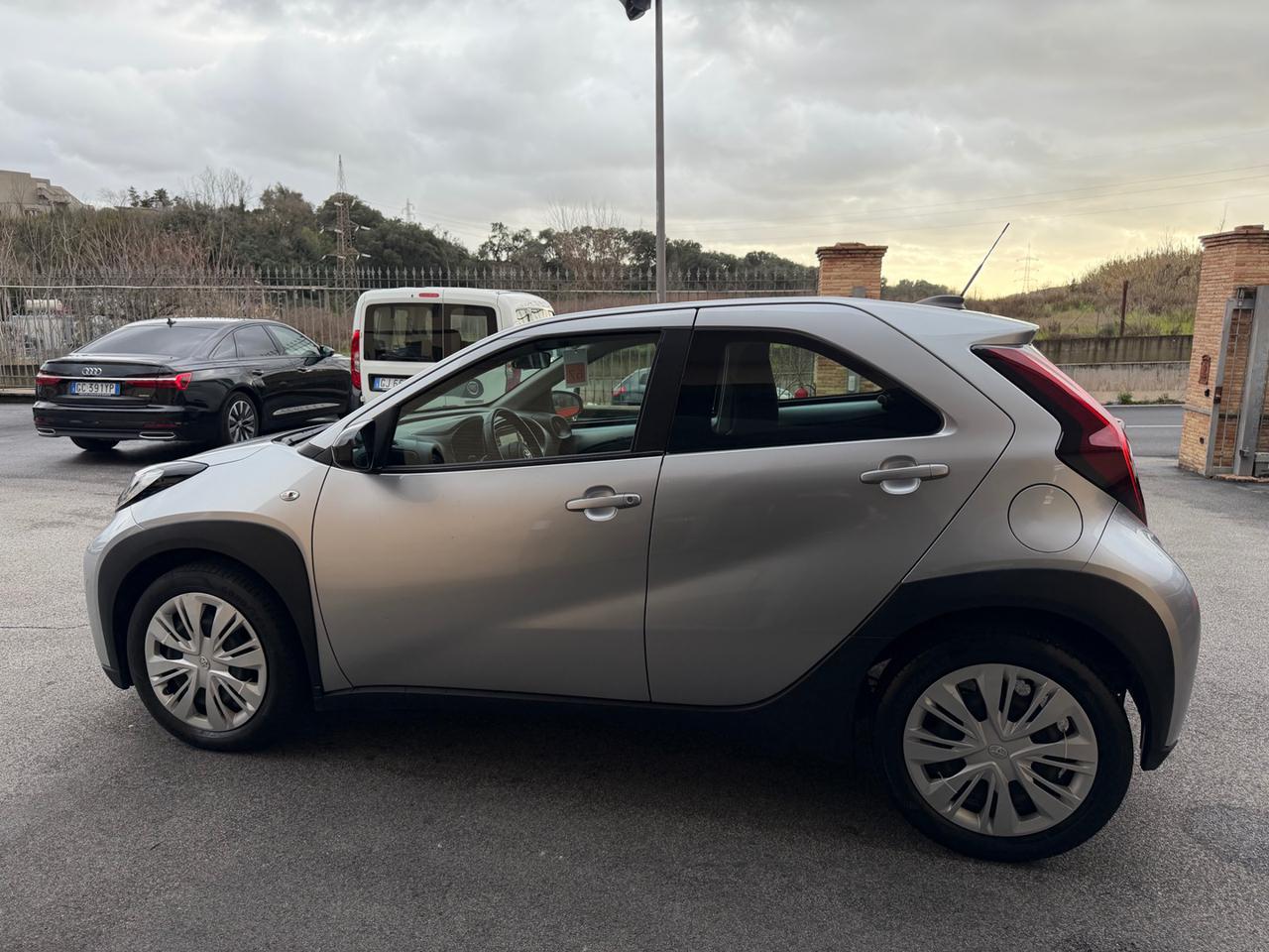 TOYOTA Aygo X 1.0 VVT-i 72 CV  Active SPORT (NESSUN VINCOLO) - 19