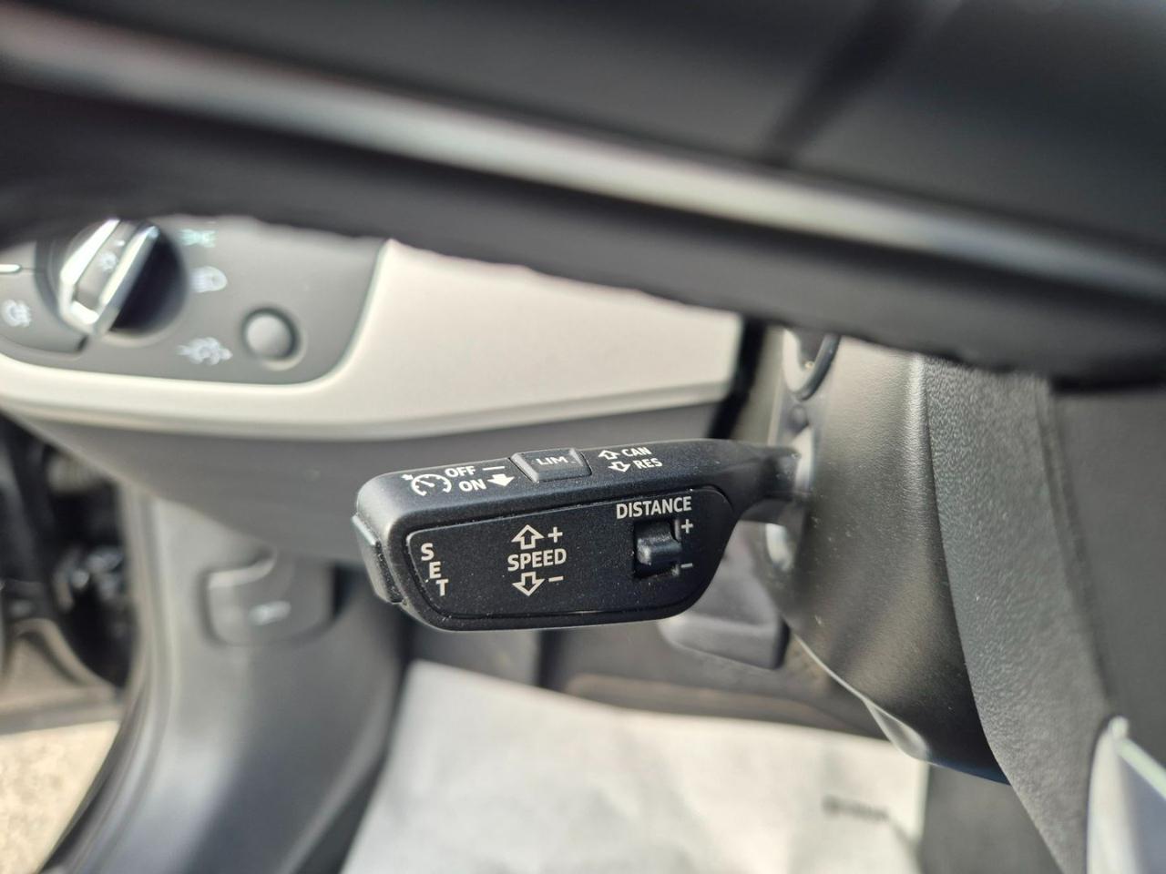 AUDI A4 Avant 35 TDI/163 CV S tronic S line edition - 21