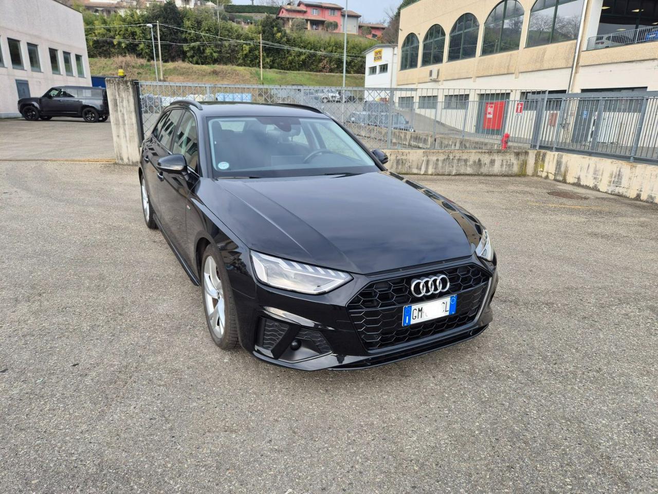 AUDI A4 Avant 35 TDI/163 CV S tronic S line edition - 4
