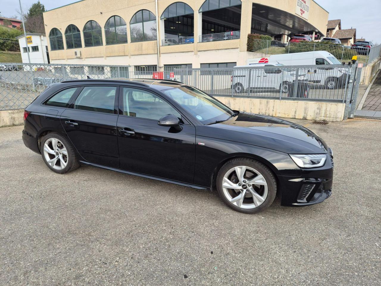 AUDI A4 Avant 35 TDI/163 CV S tronic S line edition - 6