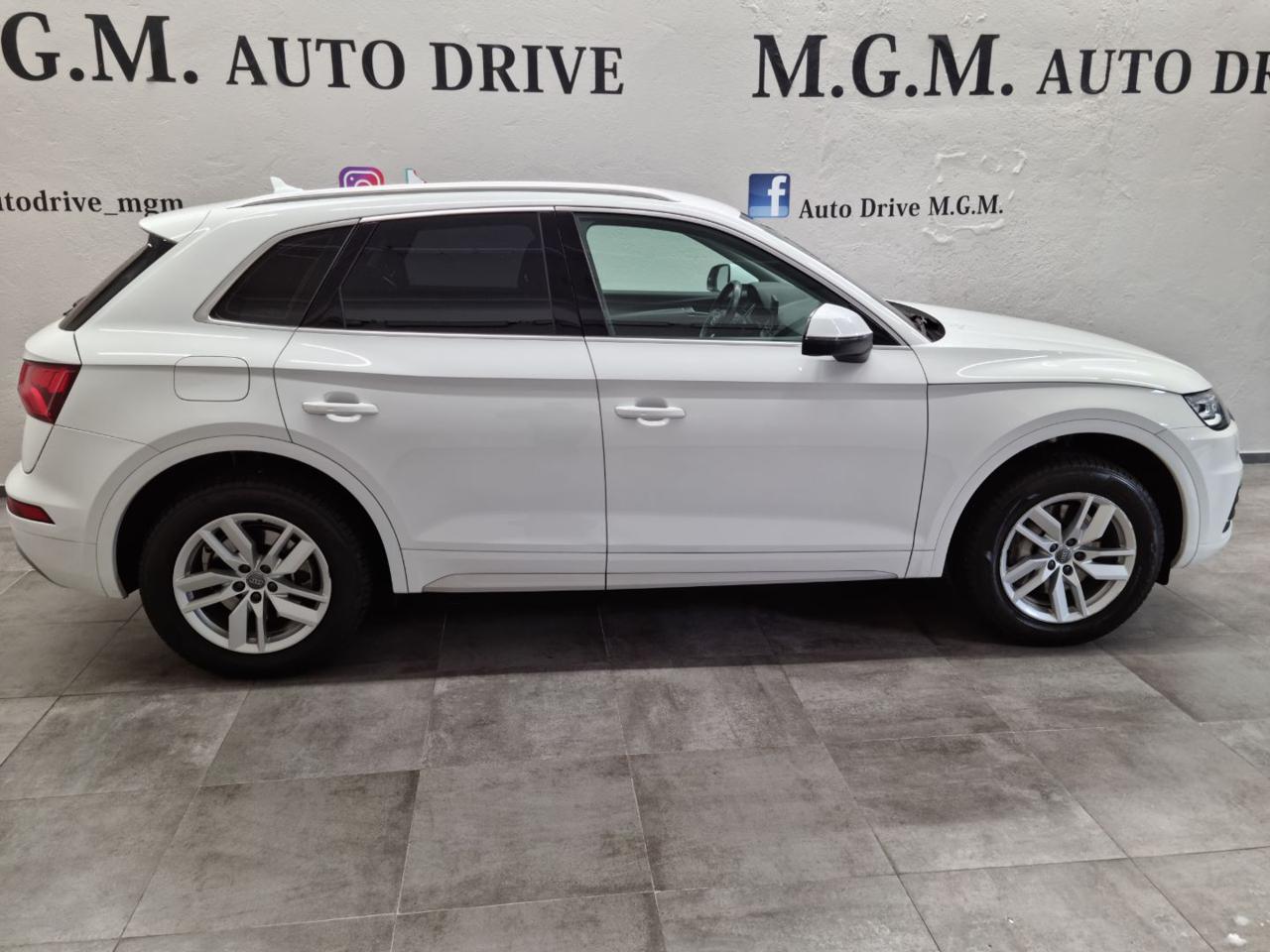 AUDI Q5 50 TFSI e quattro S tronic - 4